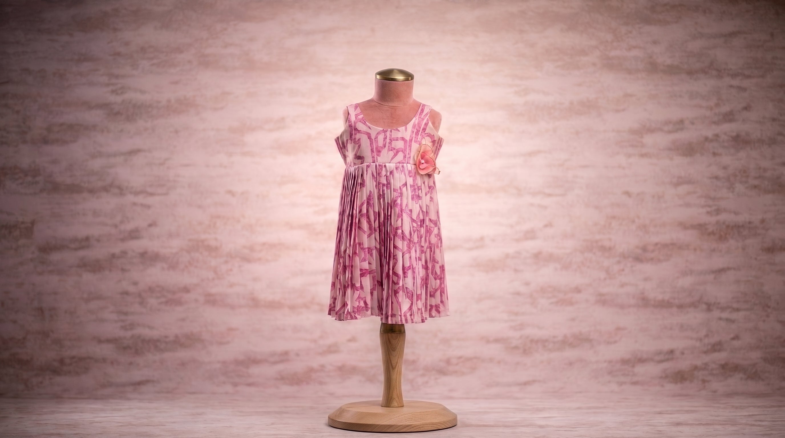 Girls' Pink Printed Pleated Dress